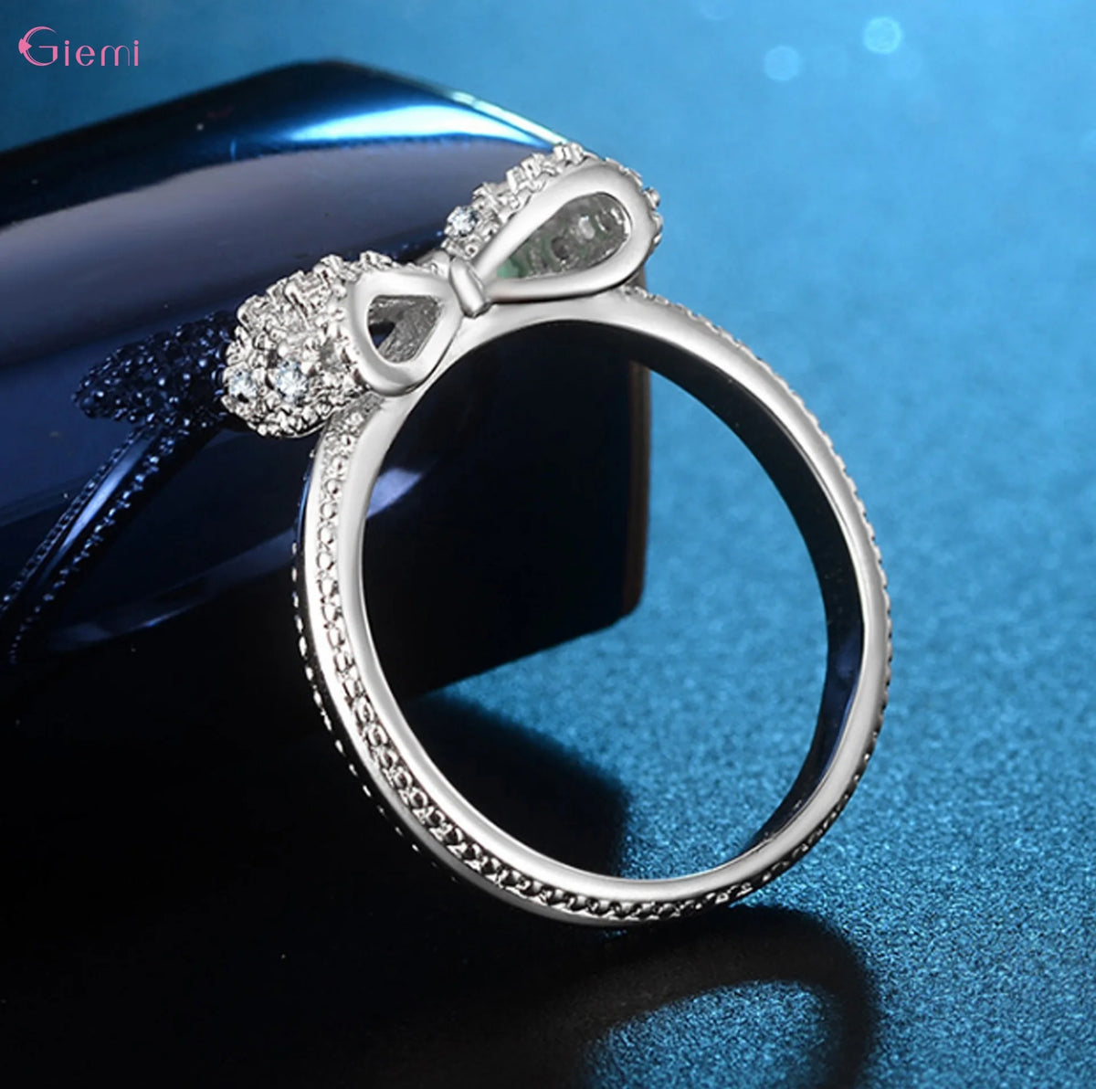 Sparkling Bow Ring